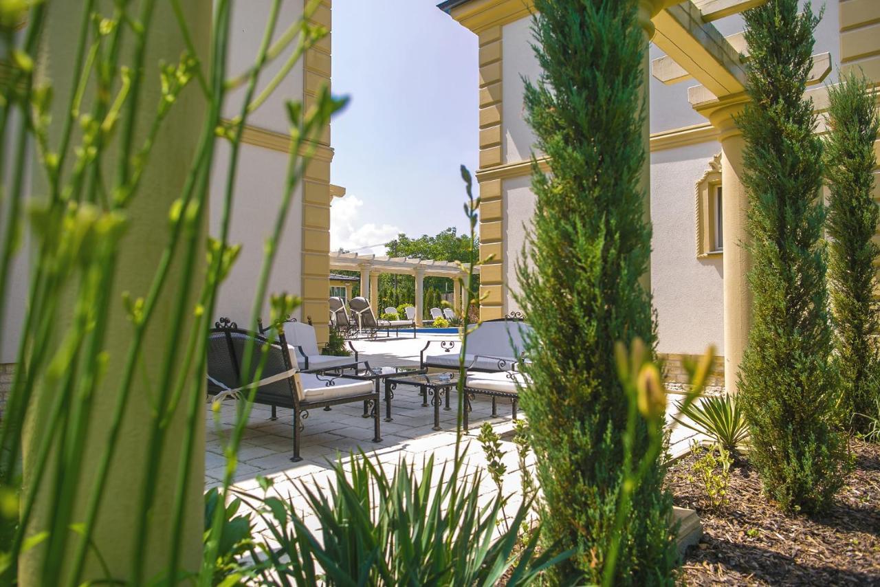 Luxury-Villas Sopron Exterior photo